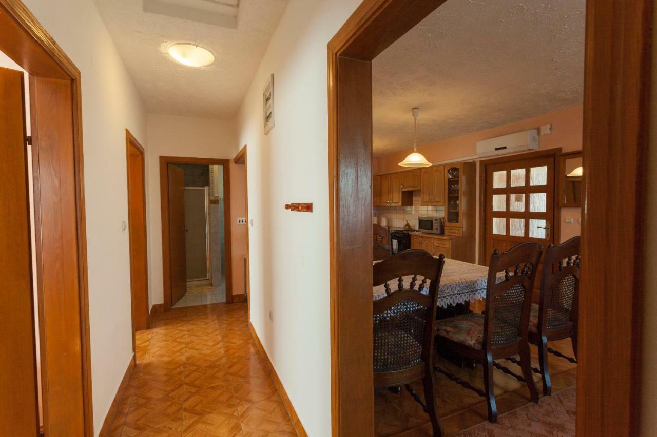 Rooms Maria สลูน ภายนอก รูปภาพ
